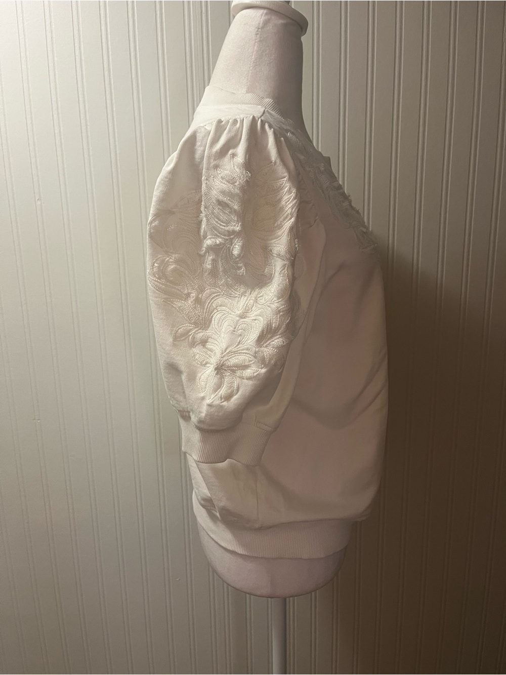 Anthropologie Cream Embroidered Puff-Sleeve Sweatshirt - Picture 5 of 7